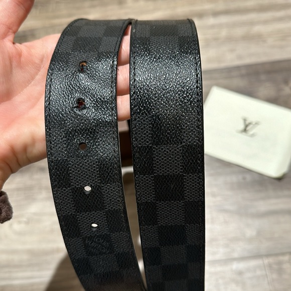 Louis Vuitton men’s belt - Picture 4 of 6